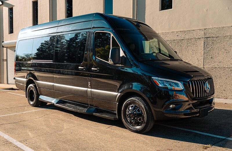 Used 2022 Mercedes-Benz Sprinter 3500 image 2