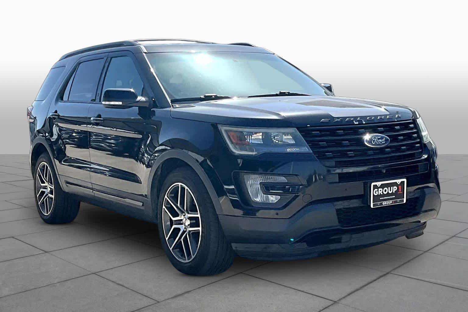 Used 2016 Ford Explorer Sport w/ Equipment Group 401A AWD/4WD image 3