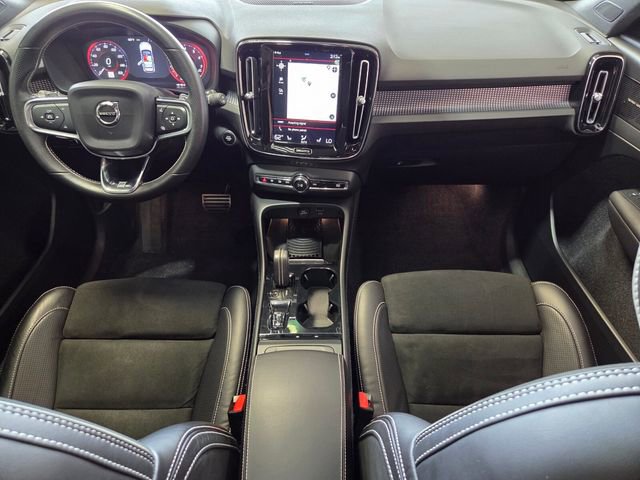 Used 2019 Volvo XC40 T5 R-Design AWD/4WD image 14