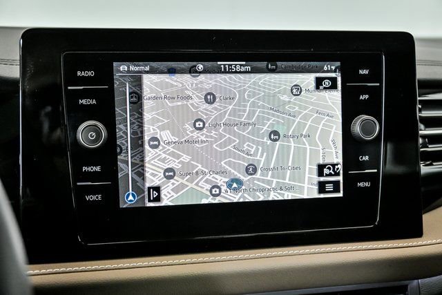 Certified 2025 Volkswagen Jetta SEL image 19