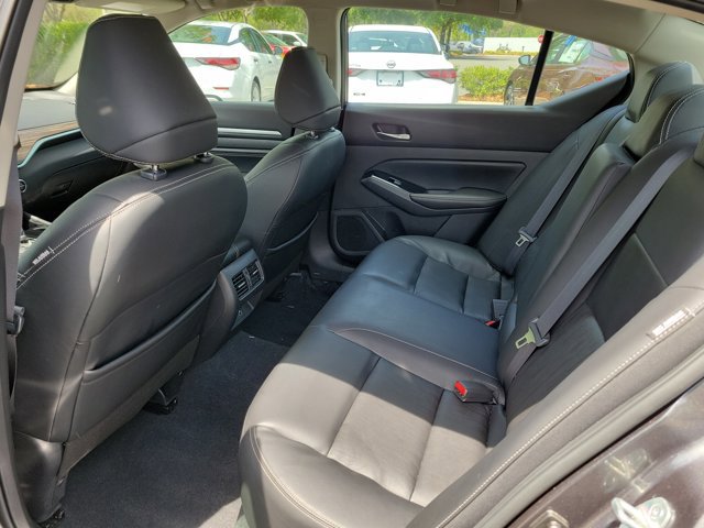 Used 2021 Nissan Altima 2.5 SL FWD image 9