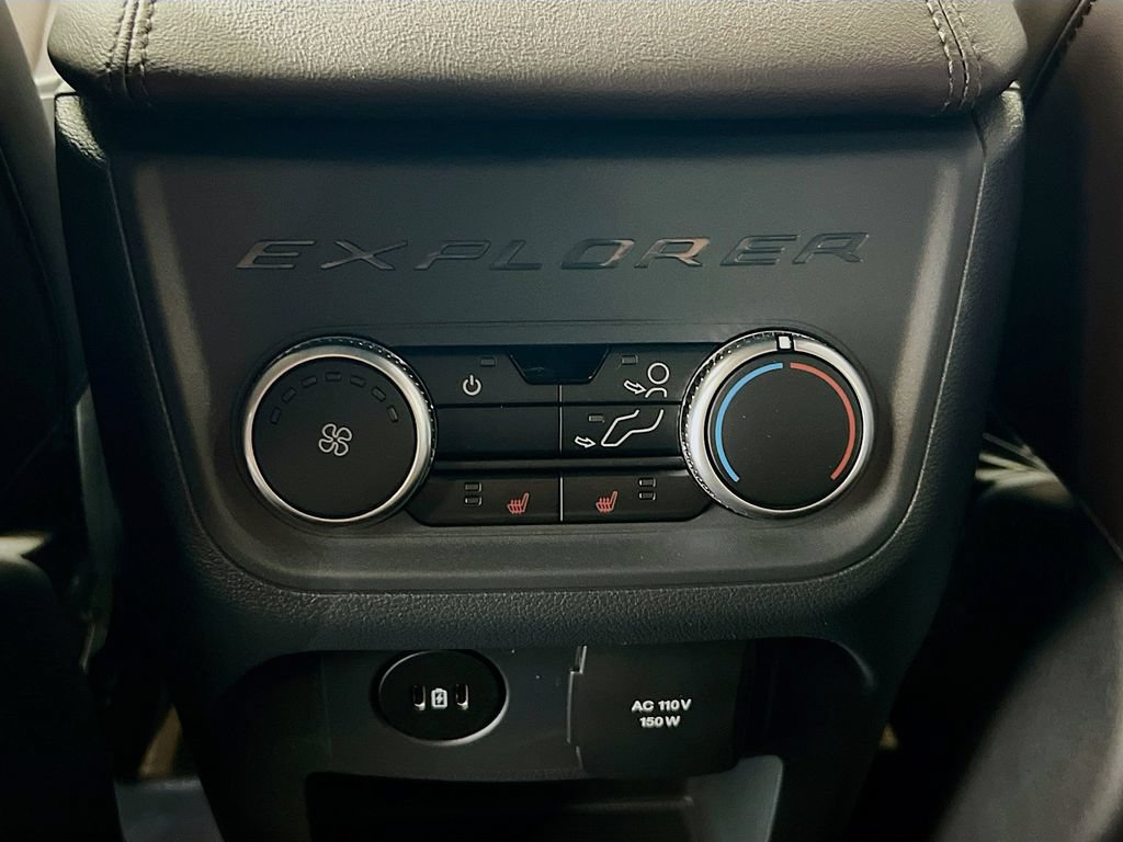 New 2026 Ford Explorer Platinum AWD/4WD image 32