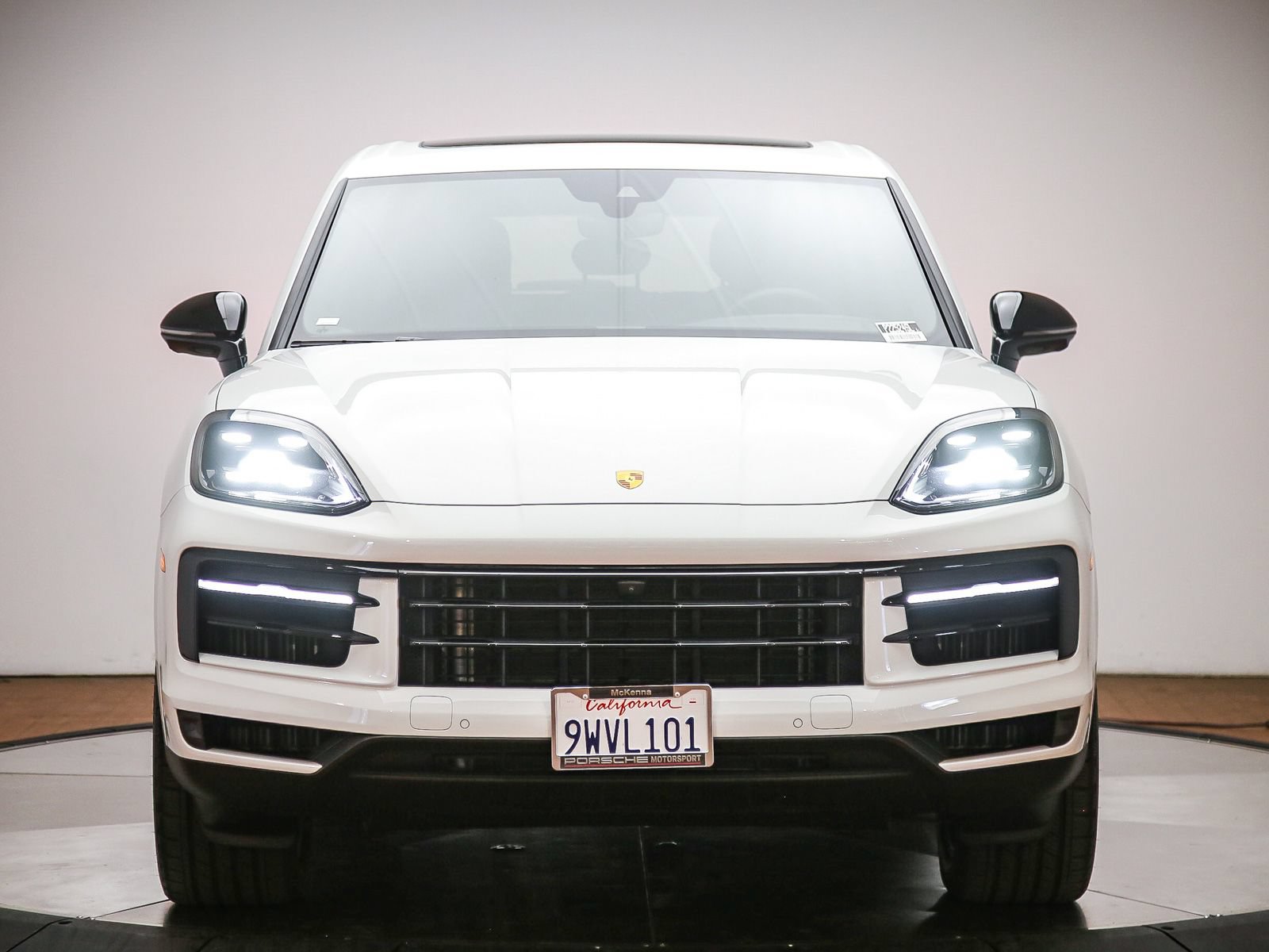 Certified 2025 Porsche Cayenne AWD/4WD image 10