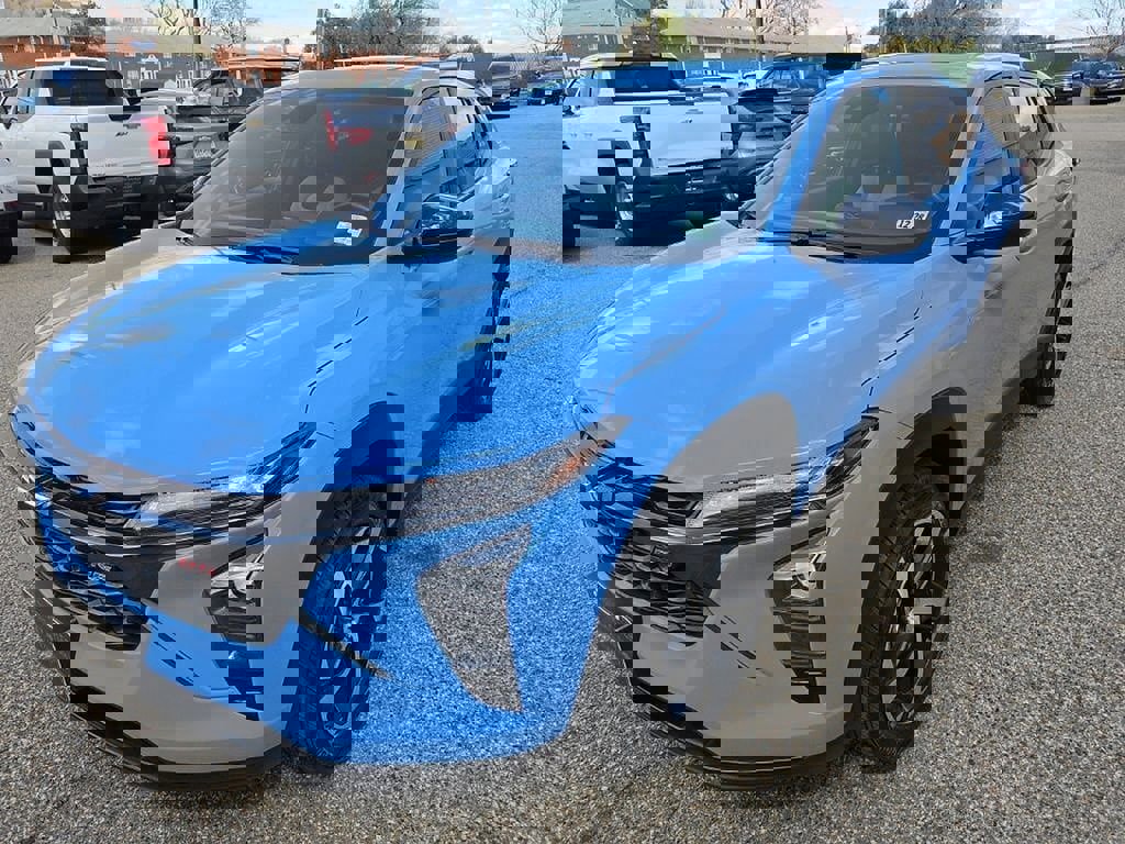 Used 2024 Chevrolet Trax RS w/ Sunroof Package image 7