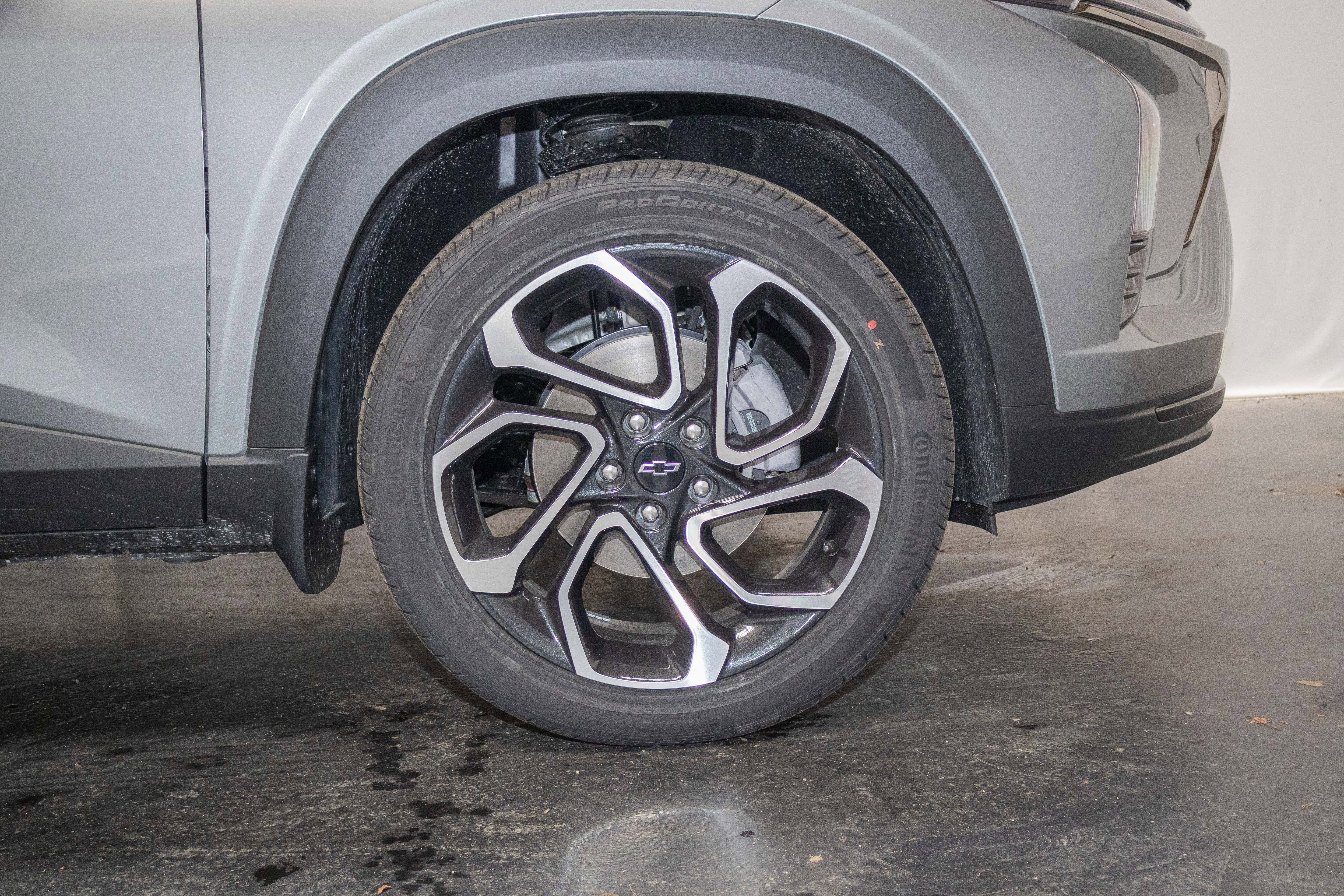 New 2026 Chevrolet Trax RS w/ Sunroof Package image 6