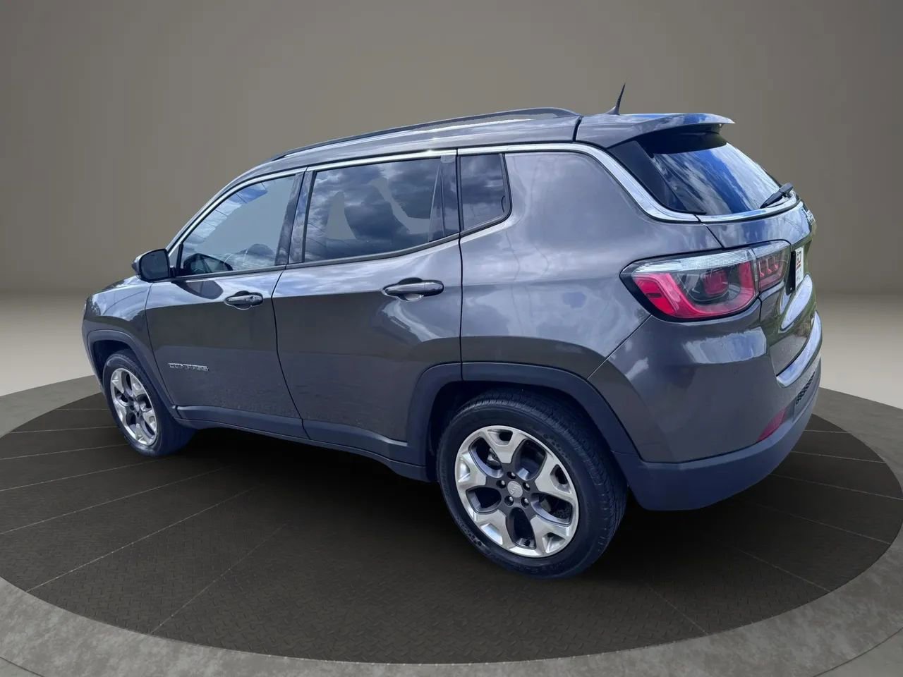 Used 2020 Jeep Compass Limited FWD image 6