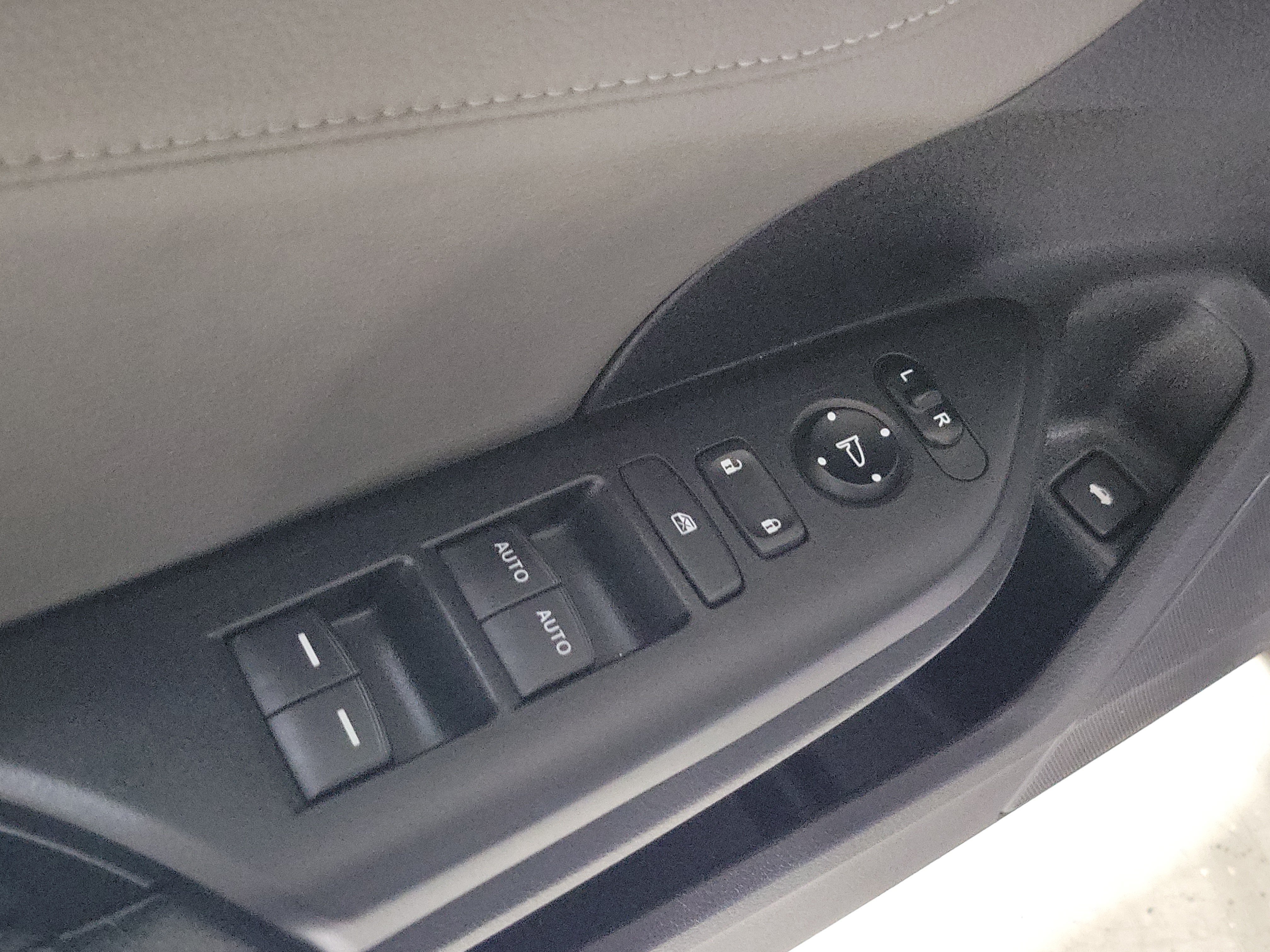 Used 2020 Honda Civic EX-L image 20