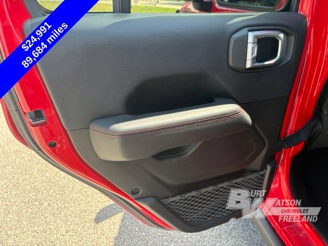 Used 2018 Jeep Wrangler Unlimited Rubicon AWD/4WD image 28