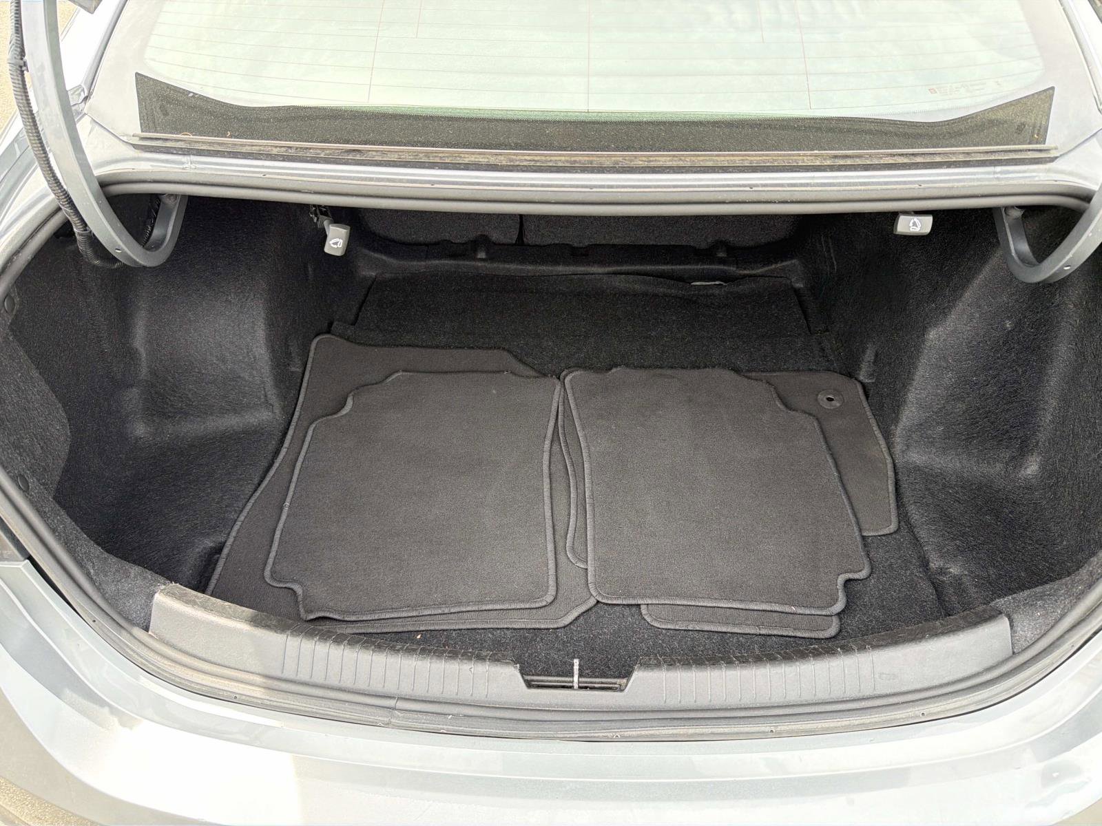 Used 2024 Chevrolet Malibu LT image 22