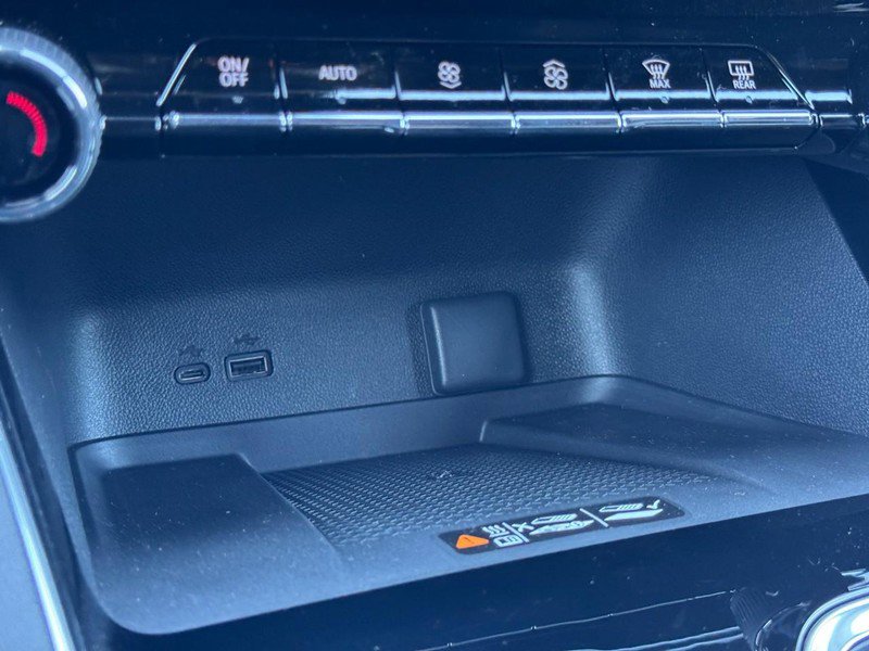 New 2026 Chevrolet Traverse LT w/ LPO, Floor Liner Package image 39
