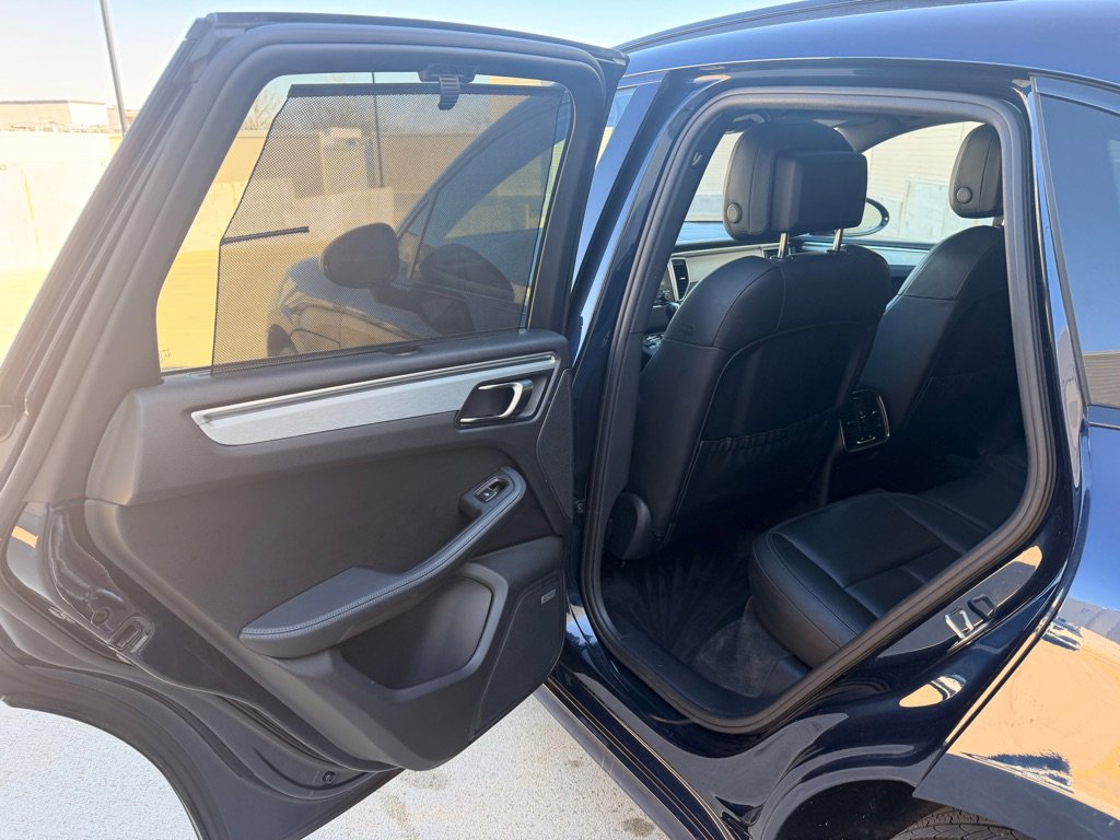 Used 2017 Porsche Macan GTS w/ Premium Package Plus image 14