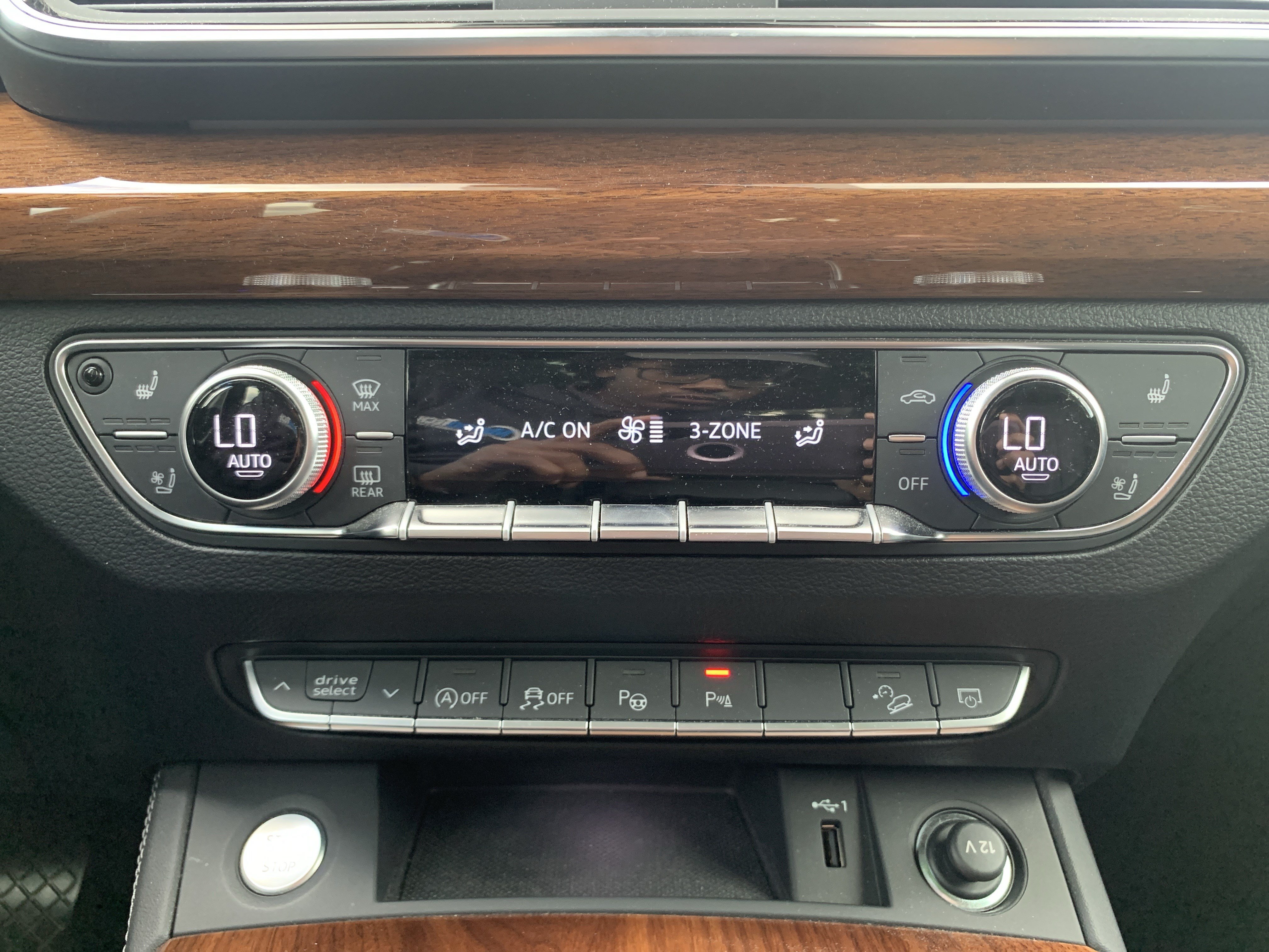 Used 2023 Audi Q5 2.0T Prestige AWD/4WD image 29
