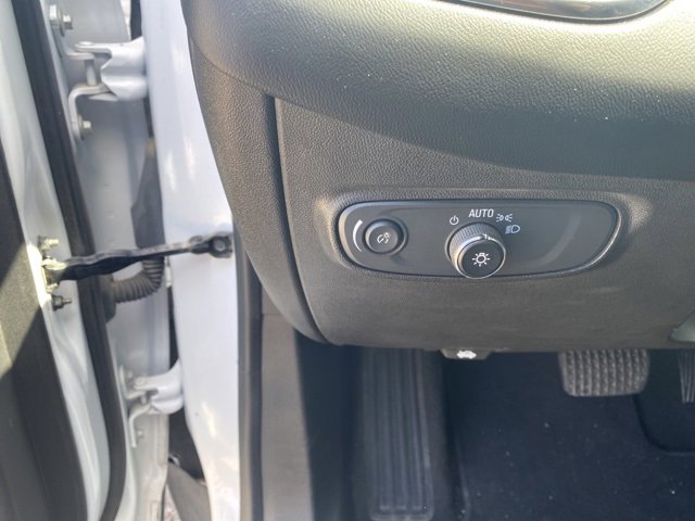 Used 2021 Chevrolet Equinox LT image 19