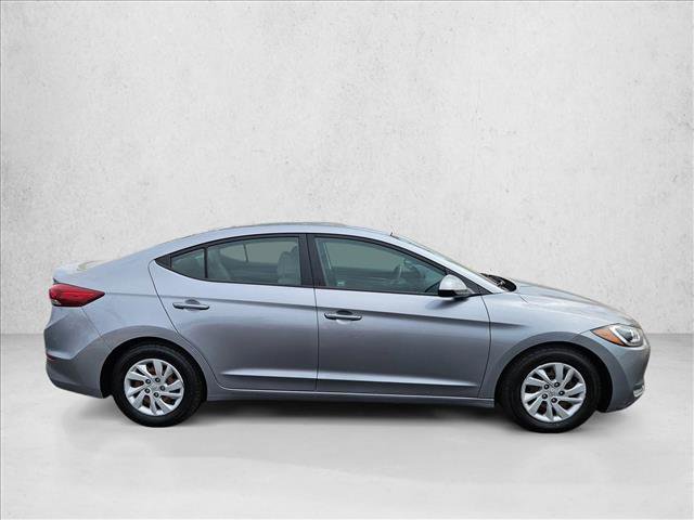 Used 2017 Hyundai Elantra SE video 3