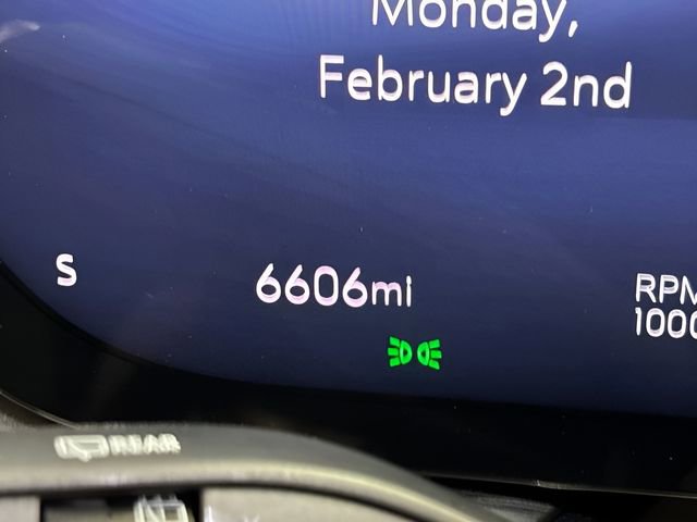 Used 2025 Buick Envision Preferred image 16