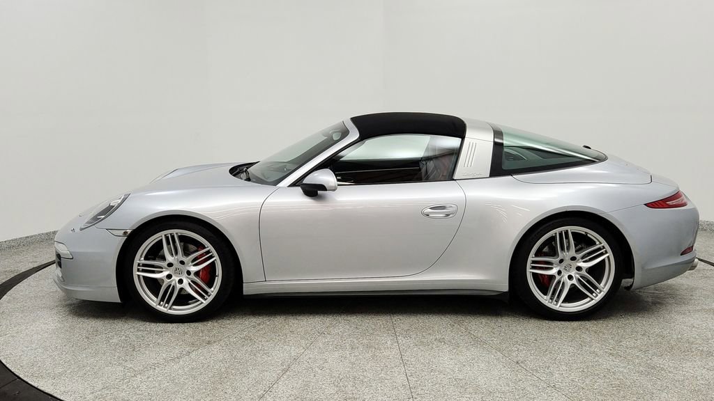 Used 2015 Porsche 911 Targa 4S AWD/4WD image 2