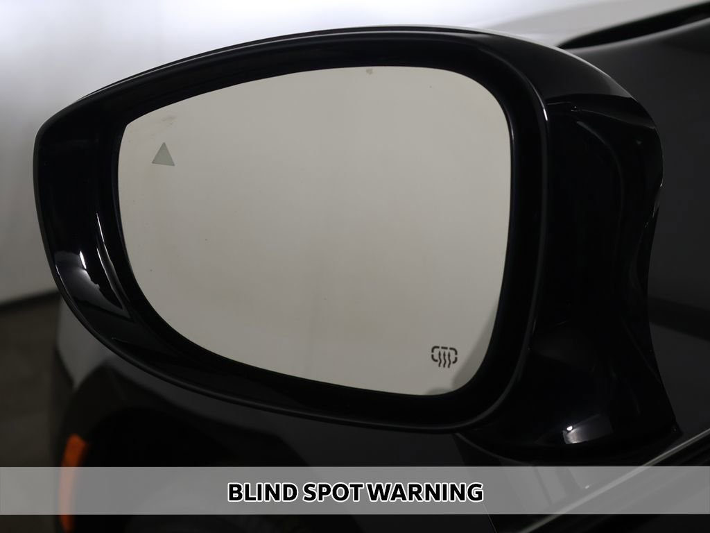 Used 2025 Chrysler Pacifica Select FWD image 4