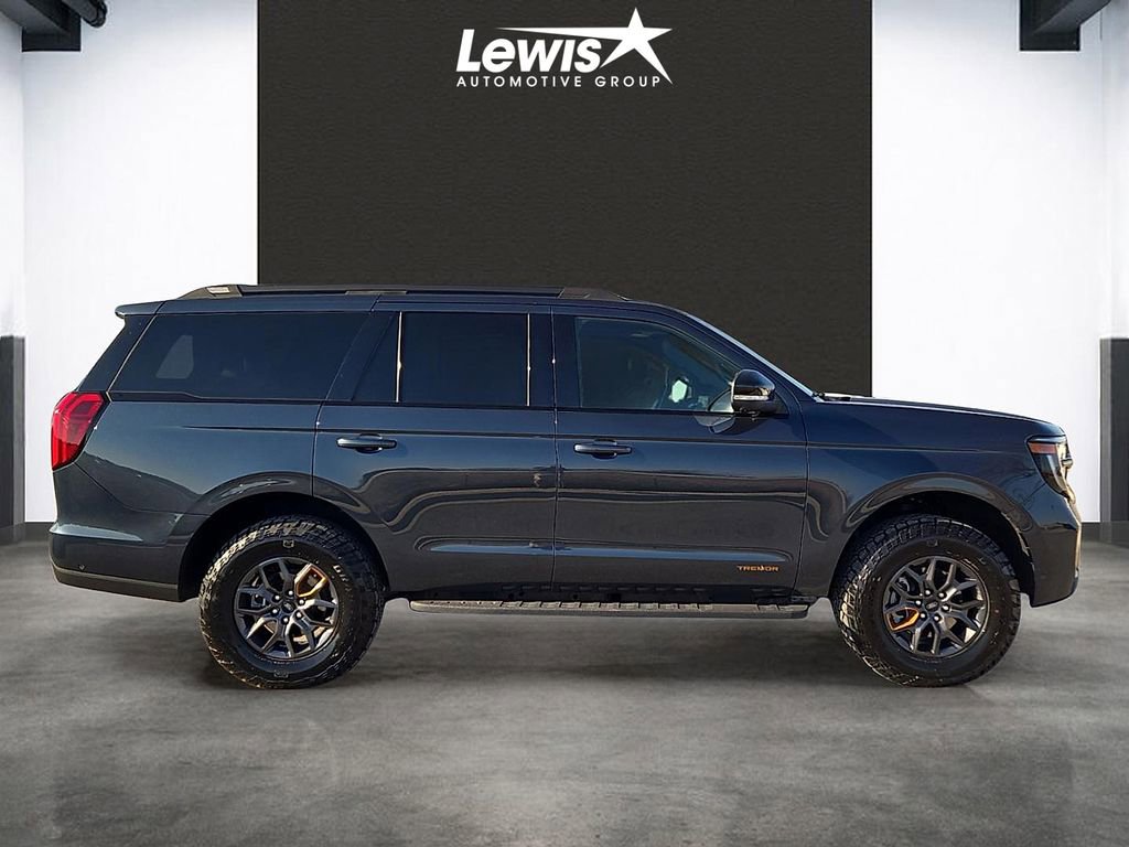 Used 2025 Ford Expedition Tremor image 5