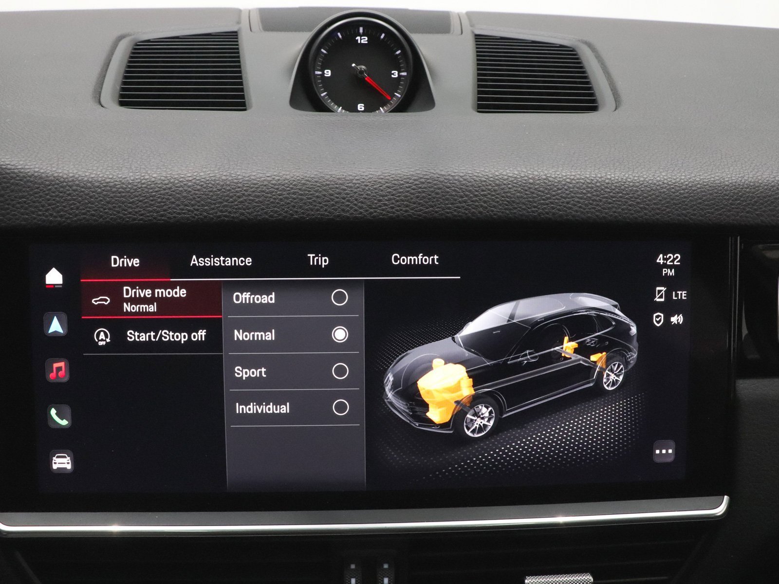 Used 2023 Porsche Cayenne Platinum Edition image 25