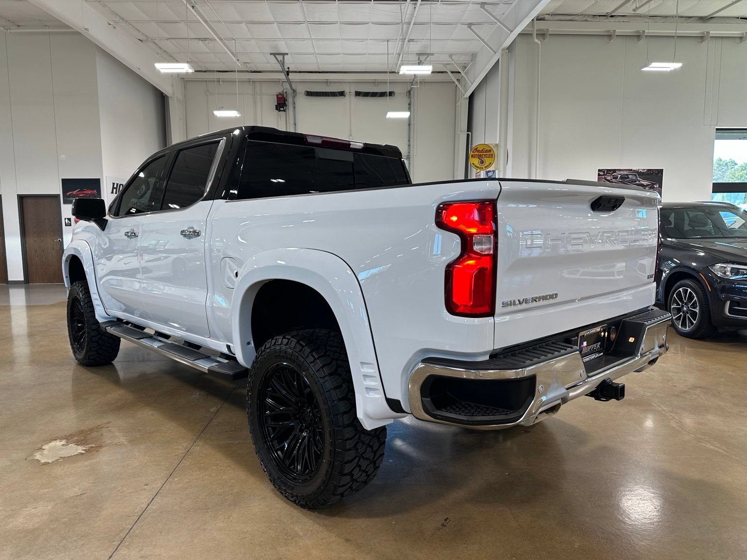 Used 2025 Chevrolet Silverado 1500 LTZ w/ Z71 Off-Road Package AWD/4WD image 6