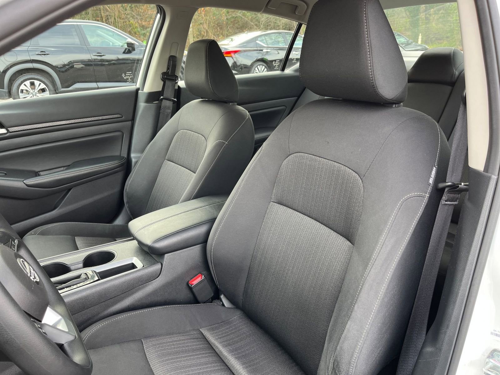 Used 2025 Nissan Altima 2.5 SV image 35