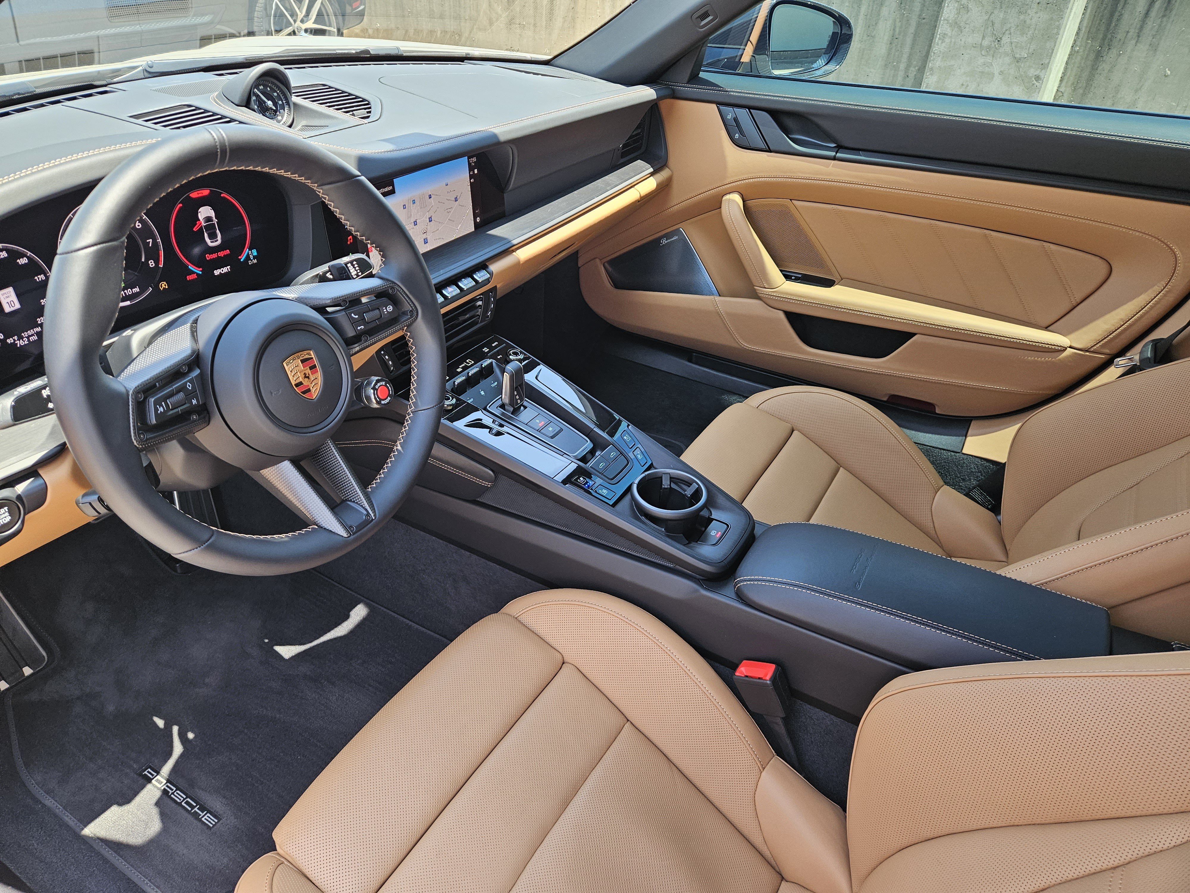 Certified 2026 Porsche 911 Targa 4 GTS AWD/4WD image 4