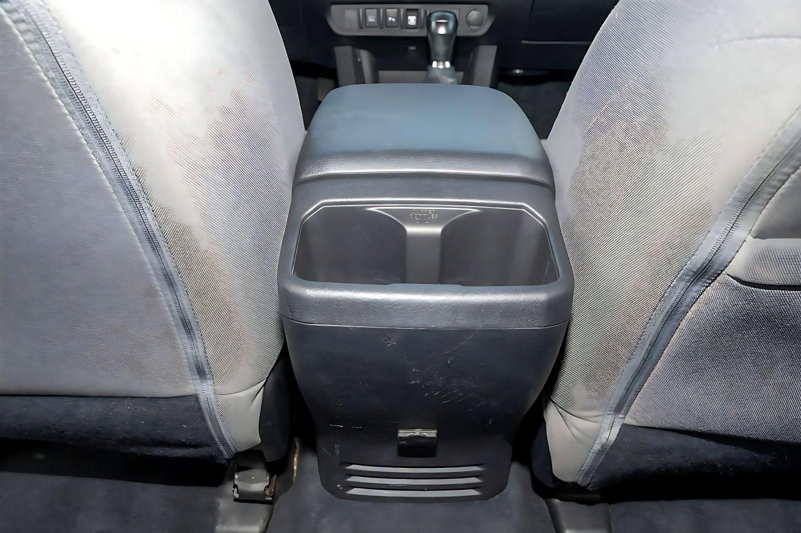 Used 2023 Toyota Tacoma SR5 RWD image 18