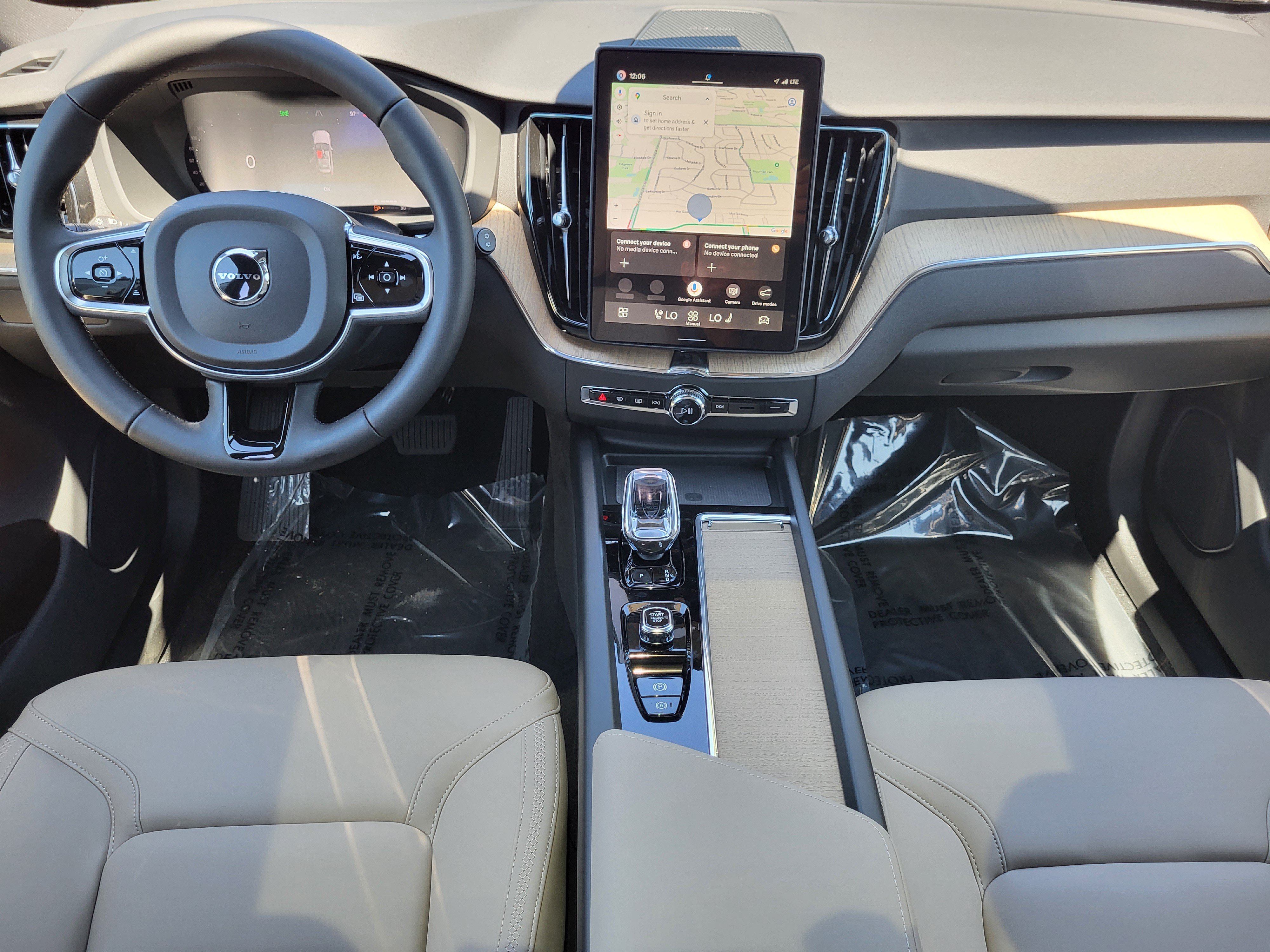 New 2026 Volvo XC60 T8 Plus w/ Protection Package Premier AWD/4WD image 18