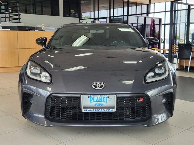 Used 2025 Toyota GR86 Premium RWD image 2