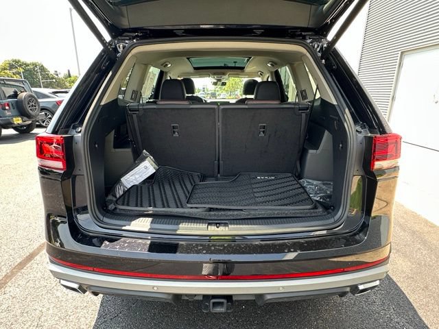 Certified 2026 Volkswagen Atlas Peak Edition AWD/4WD image 15