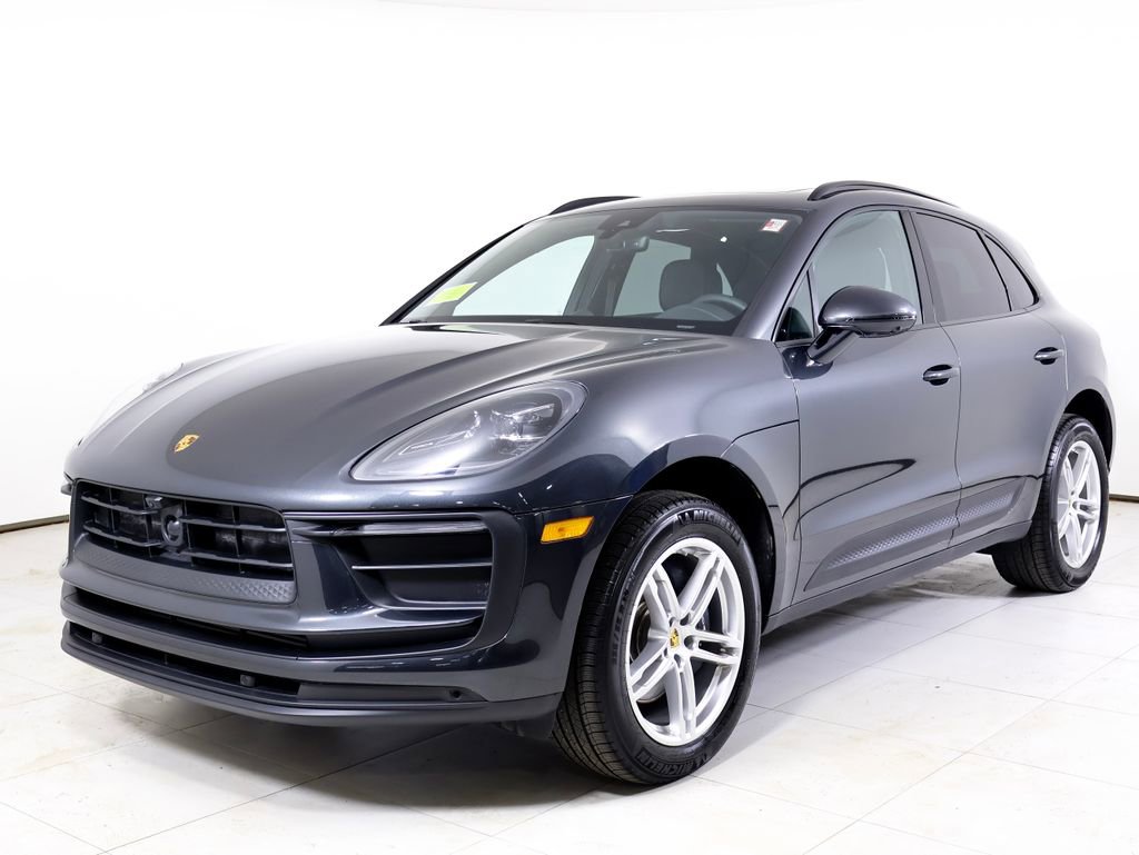Certified 2026 Porsche Macan image 1