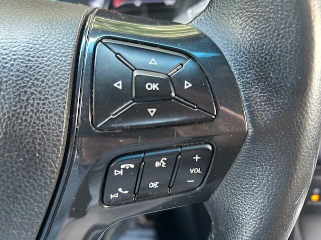 Used 2016 Ford Explorer XLT w/ Equipment Group 202A AWD/4WD image 10