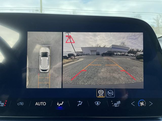 New 2026 Chevrolet Equinox EV LT AWD/4WD image 17