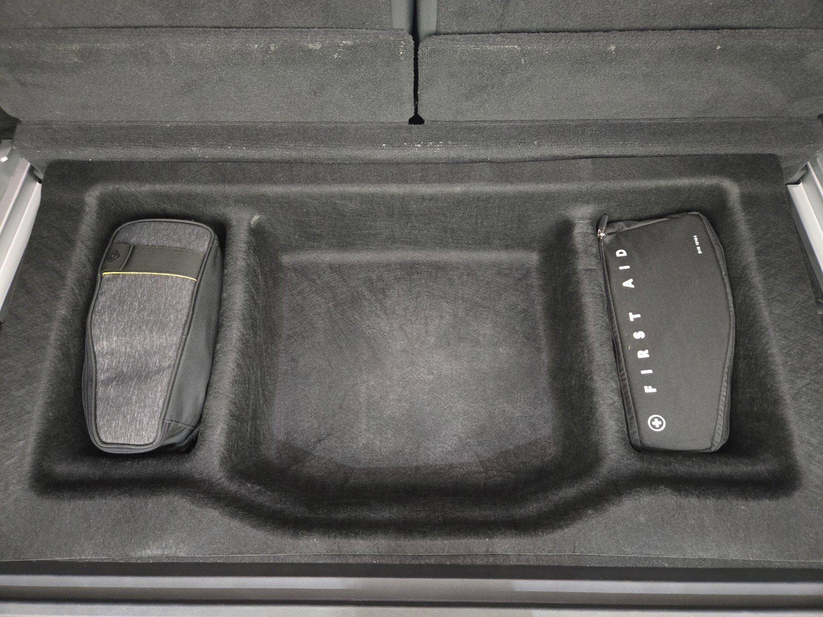 Used 2022 Rivian R1S Launch Edition image 15