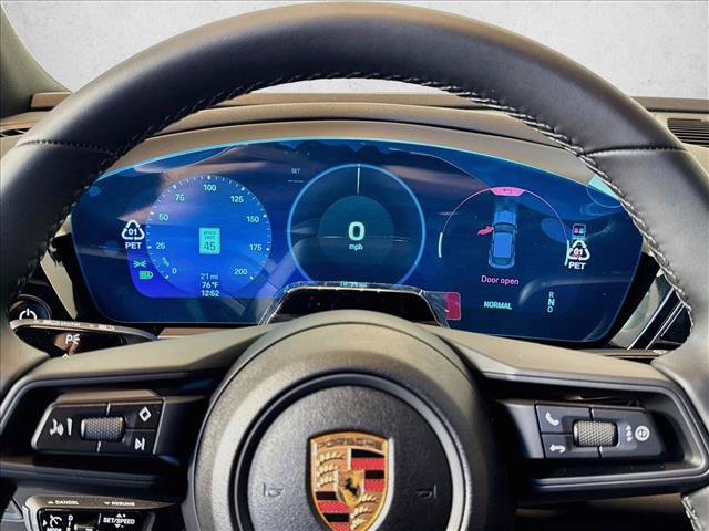 New 2026 Porsche Macan 4 Electric AWD/4WD image 14