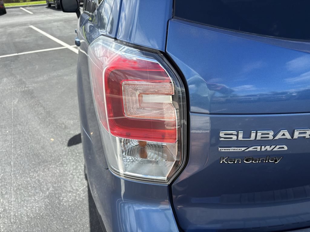 Used 2018 Subaru Forester 2.5i Limited AWD/4WD image 11