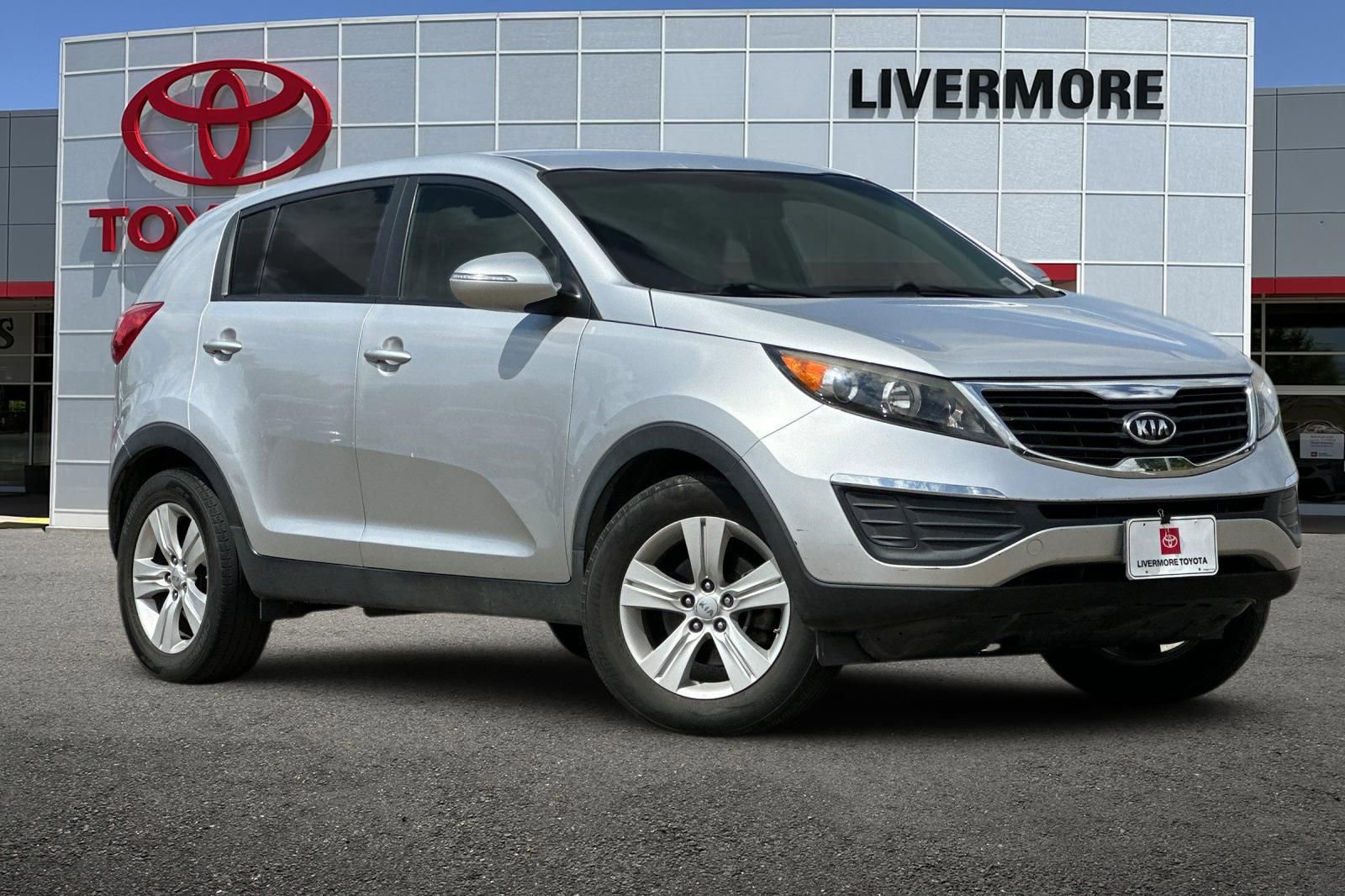 Used 2012 Kia Sportage LX FWD image 2