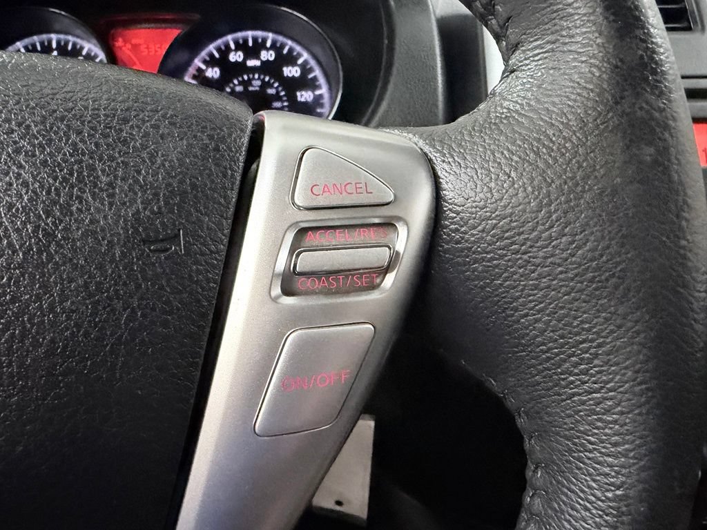 Used 2014 Nissan Versa Note SV FWD image 18