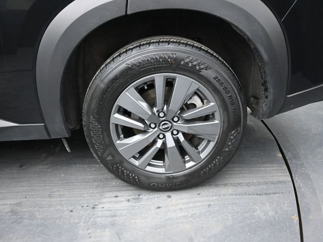 Used 2025 Nissan Pathfinder SV image 39