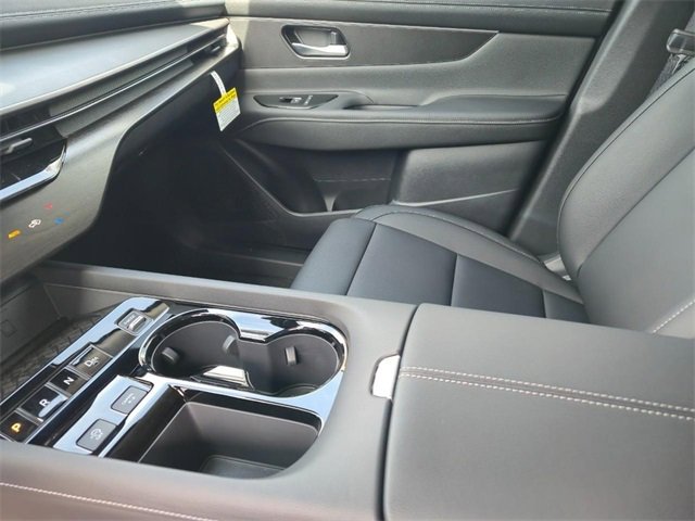 Certified 2025 Nissan Murano SV image 19