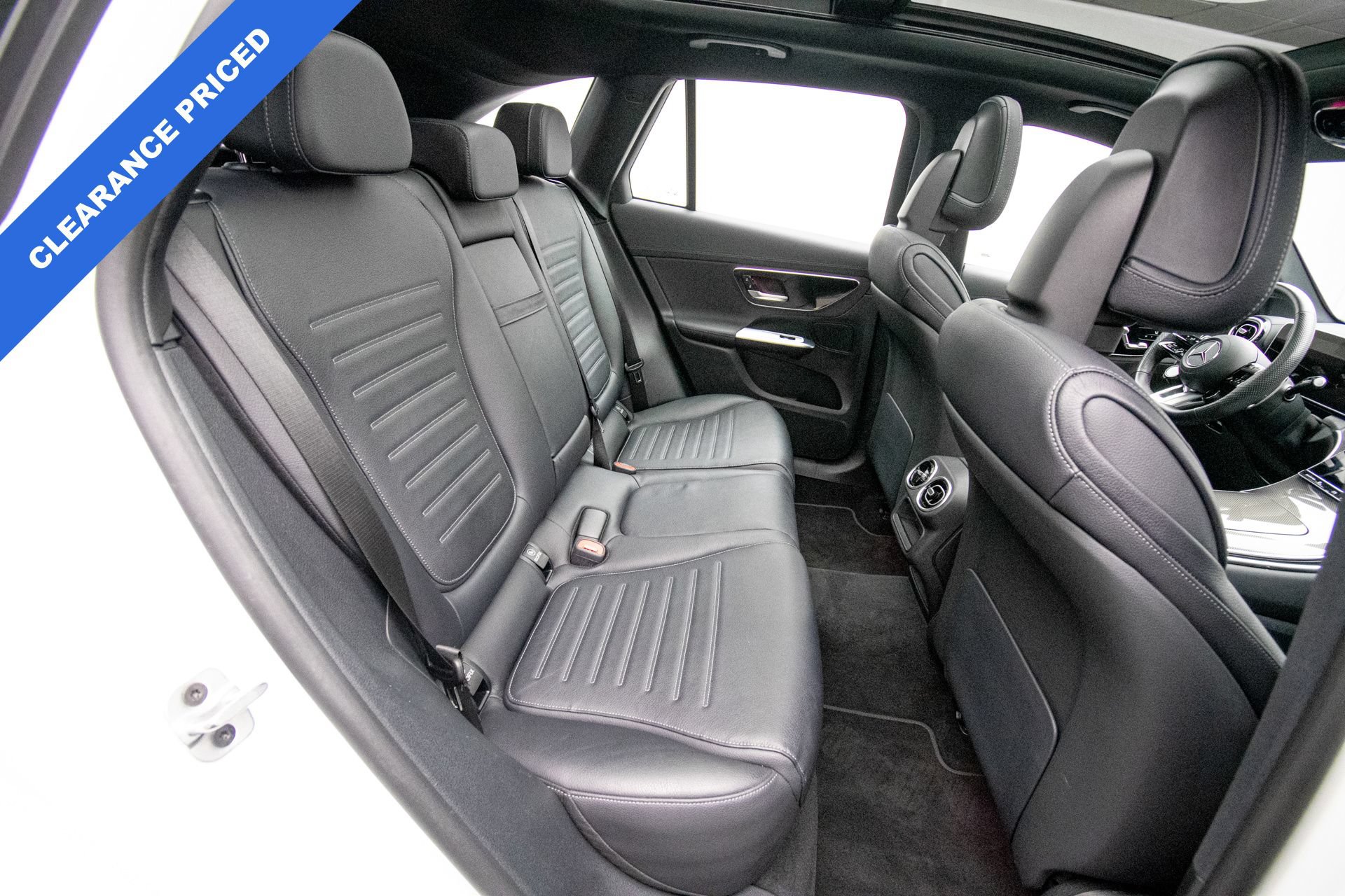 Used 2025 Mercedes-Benz GLC 43 AMG 4MATIC image 21