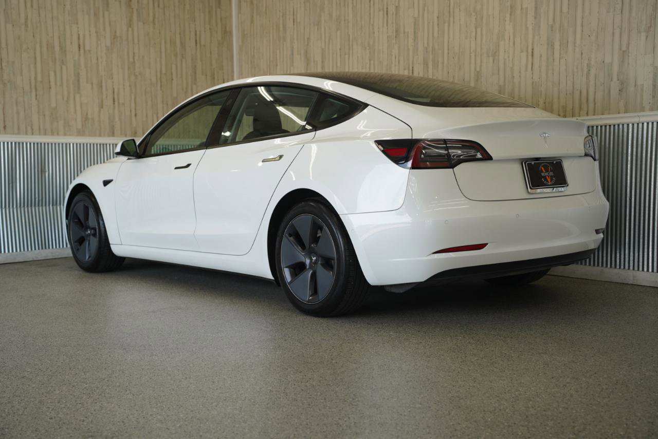 Used 2021 Tesla Model 3 Standard Range Plus RWD image 7