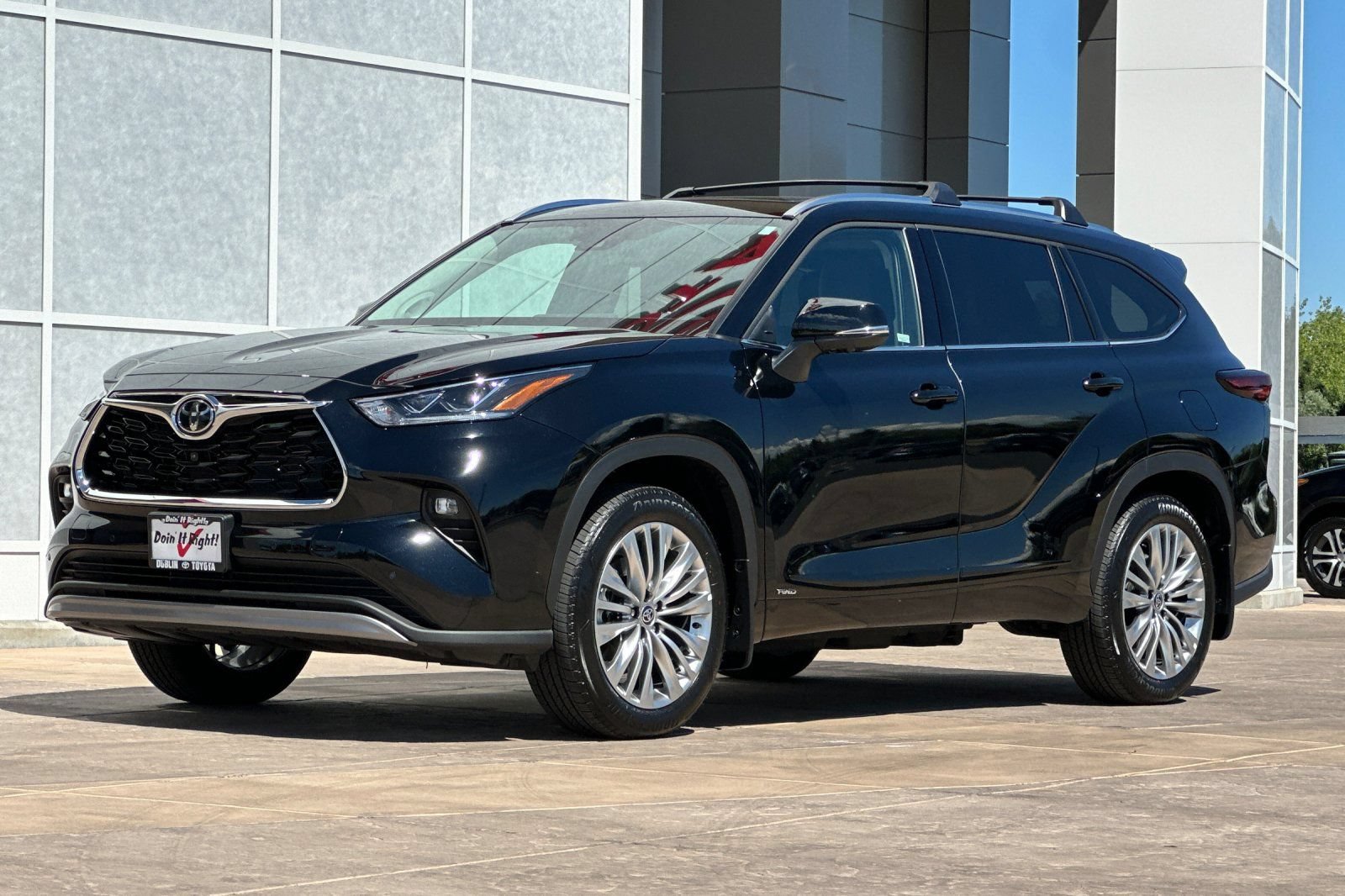 Used 2026 Toyota Highlander Platinum AWD/4WD image 8