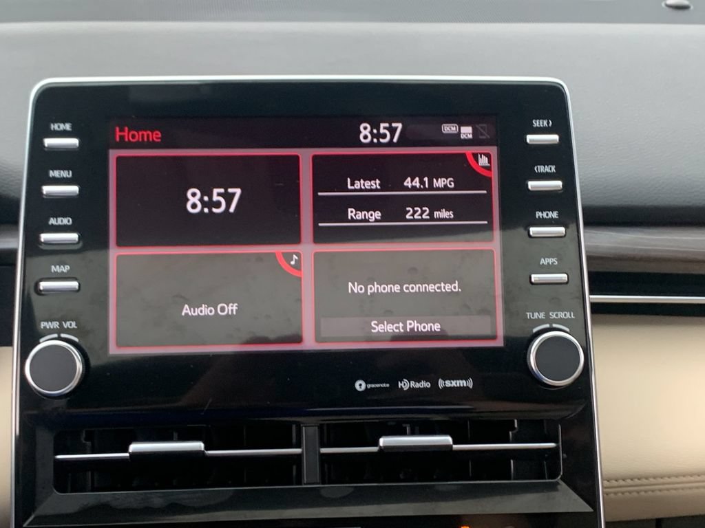 Used 2022 Toyota Avalon XLE w/ Moonroof Package FWD image 21