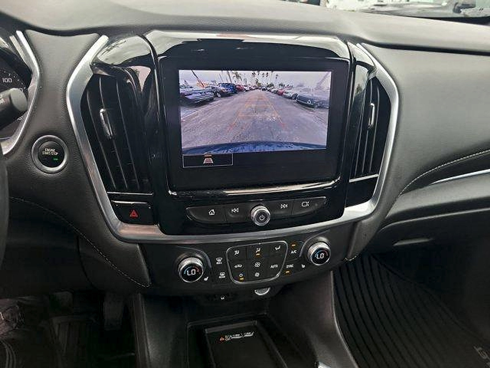 Used 2022 Chevrolet Traverse LT AWD/4WD image 37