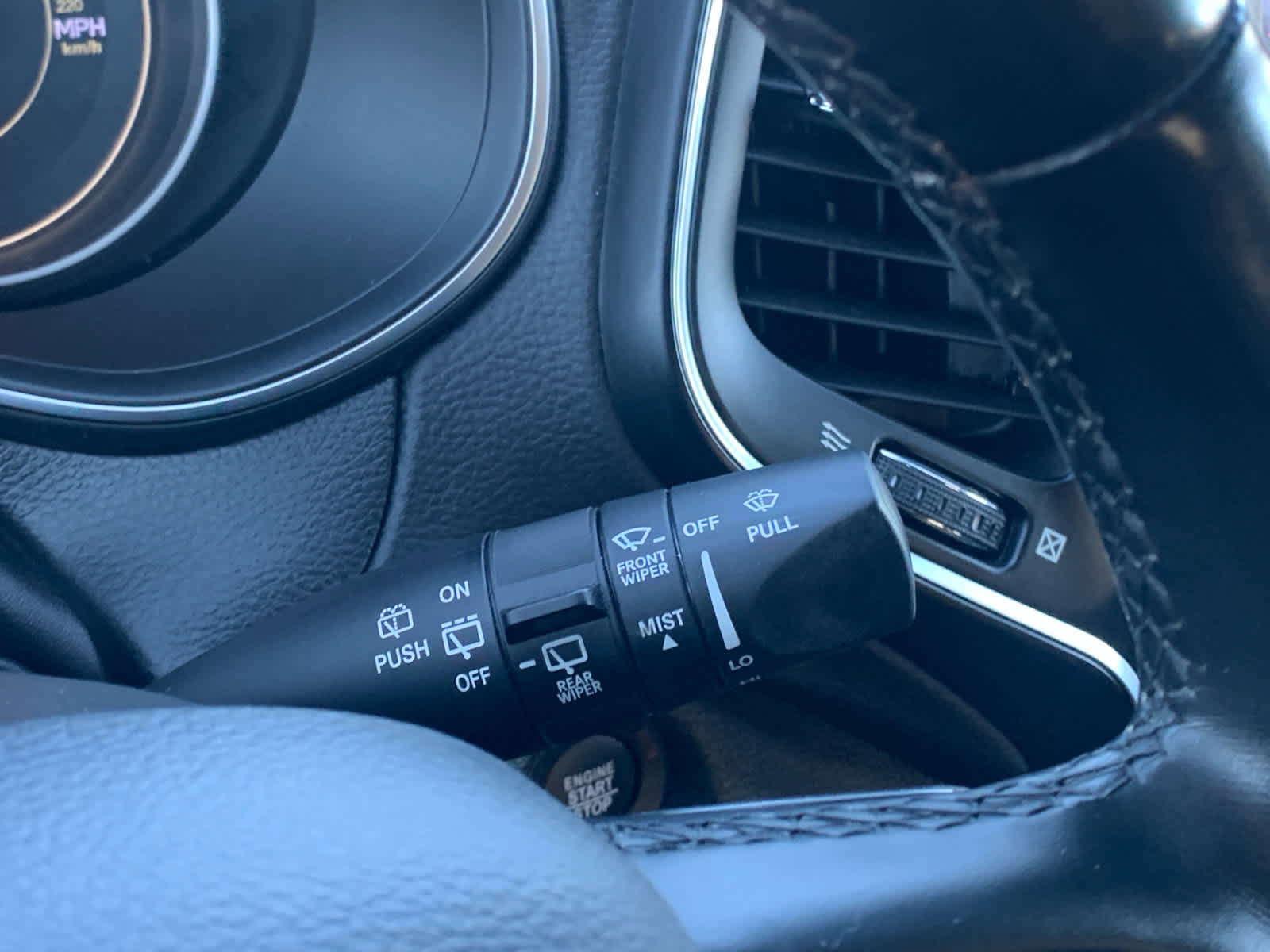 Used 2020 Jeep Cherokee Latitude Lux w/ Trailer Tow Group image 18