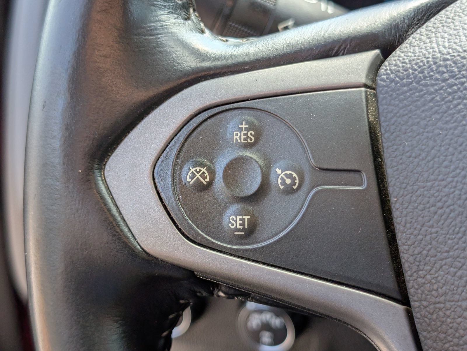 Used 2017 Chevrolet Colorado Z71 AWD/4WD image 22