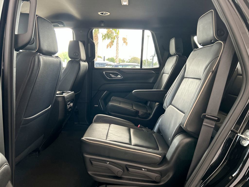 Used 2024 GMC Yukon SLT RWD image 37