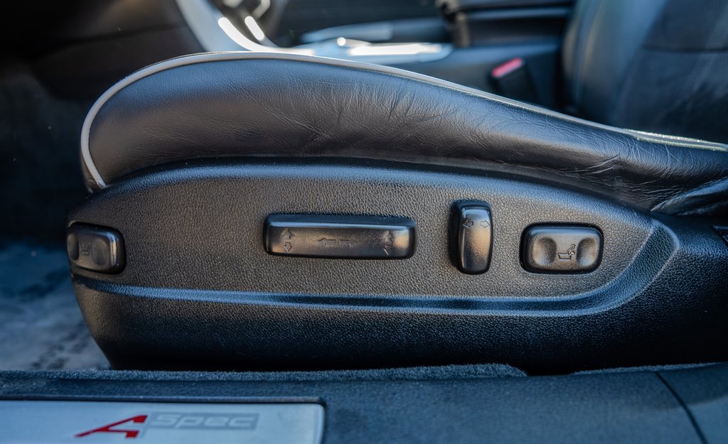 Used 2018 Acura TLX V6 w/ Technology & A-SPEC Pkg FWD image 27