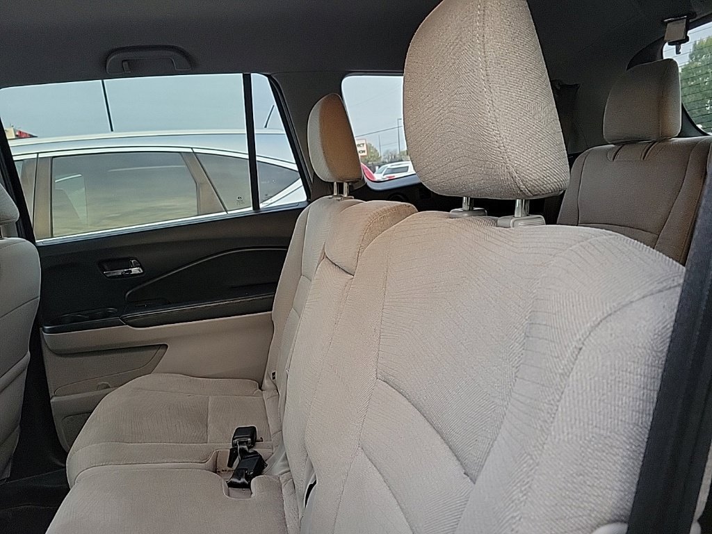 Used 2016 Honda Pilot EX image 13